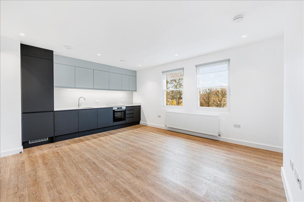 1 bed 1st Floor Flat for rent in Acton. From Kerr and Co - Shepherds Bush & Hammersmith 1 bed 1st Floor Flat for rent in Acton. From Kerr and Co - Shepherds Bush & Hammersmith