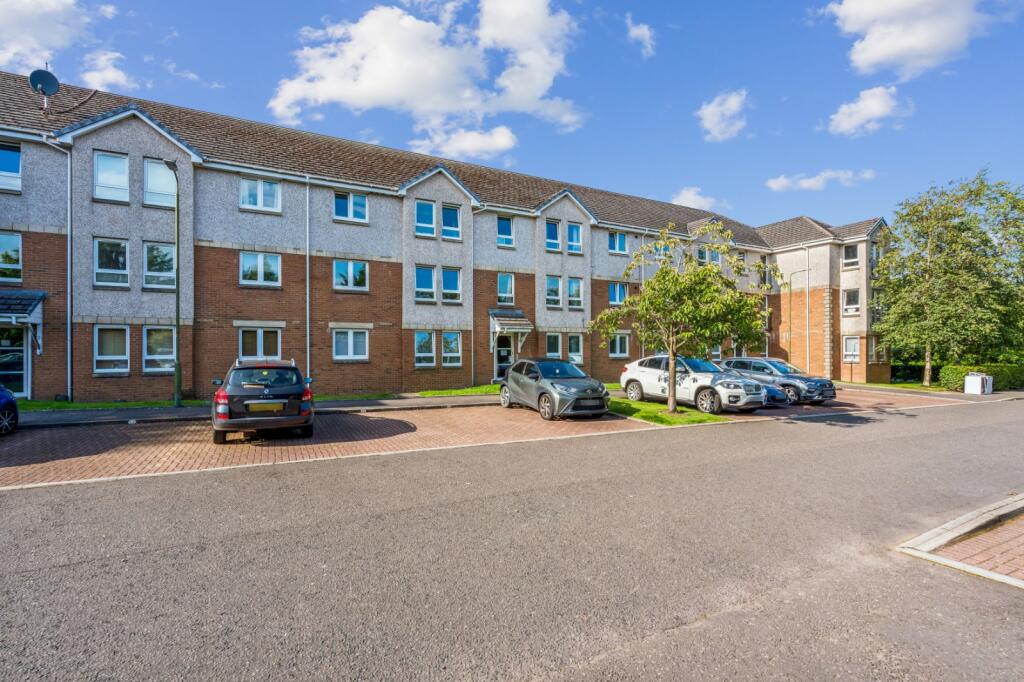 2 bed 1st Floor Flat for rent in Dennyloanhead. From Clyde Property - Stirling - Lettings