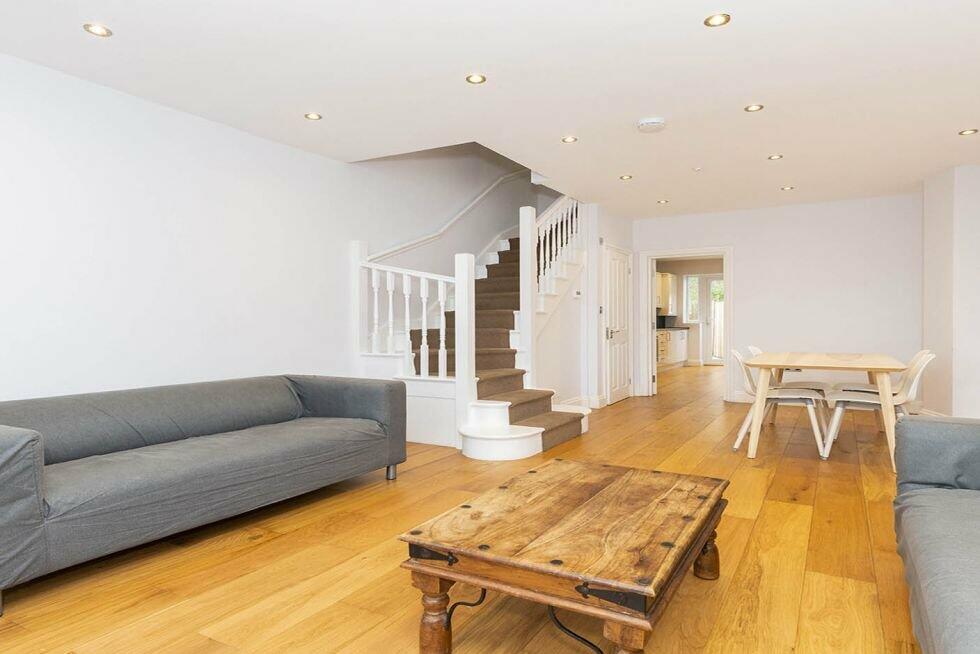 4 bed Flat for rent in Wembley. From Black katz - West Hampstead