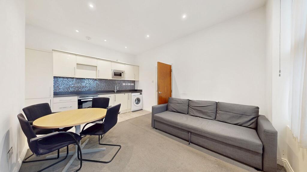 2 bed 1st Floor Flat for rent in Hampstead. From Black katz - West Hampstead
