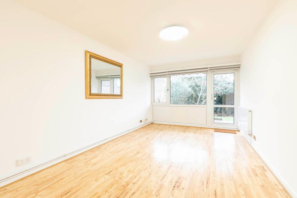 1 bed 1st Floor Flat for rent in Willesden. From Black katz - West Hampstead