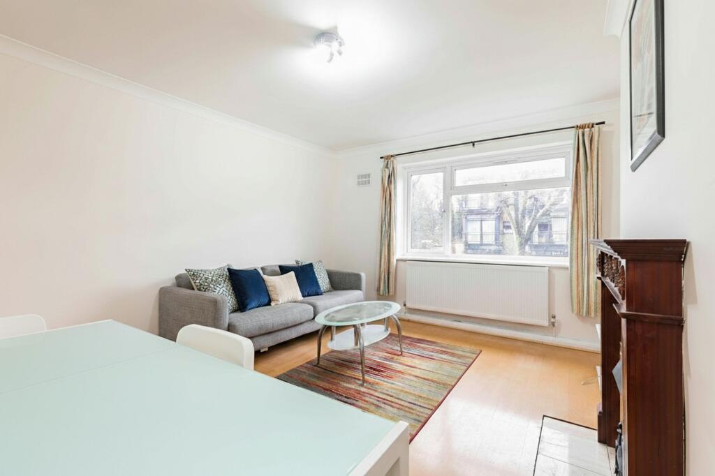 2 bed 1st Floor Flat for rent in Willesden. From Black katz - West Hampstead