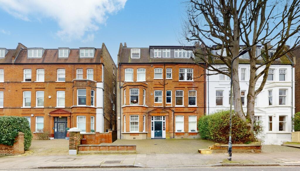 1 bed 1st Floor Flat for rent in London. From Black katz - West Hampstead