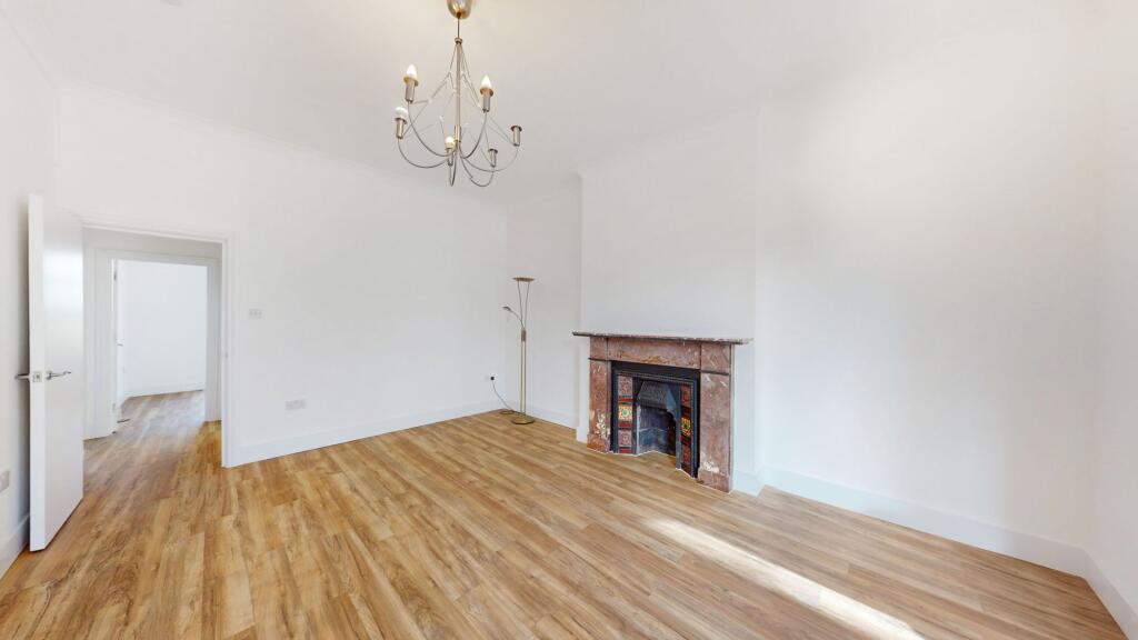 2 bed 1st Floor Flat for rent in Hampstead. From Black katz - West Hampstead