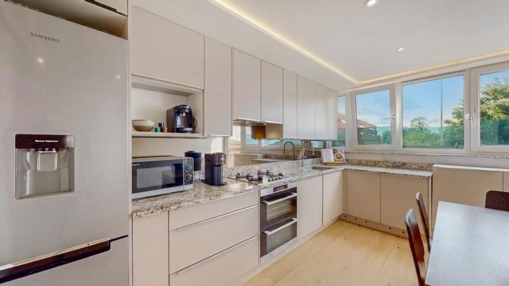 3 bed Detached for rent in Hampstead. From Black katz - West Hampstead