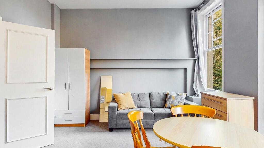 3 bed 1st Floor Flat for rent in London. From Black katz - West Hampstead 3 bed 1st Floor Flat for rent in London. From Black katz - West Hampstead