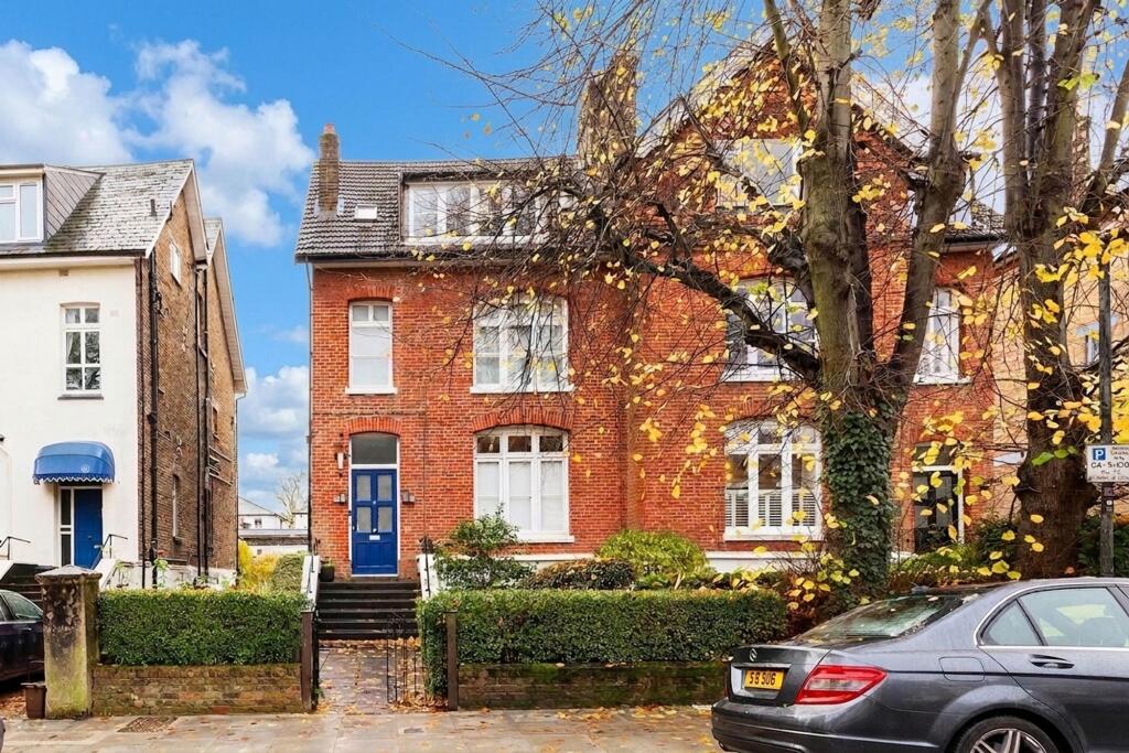 1 bed 1st Floor Flat for rent in Hampstead. From Black katz - West Hampstead
