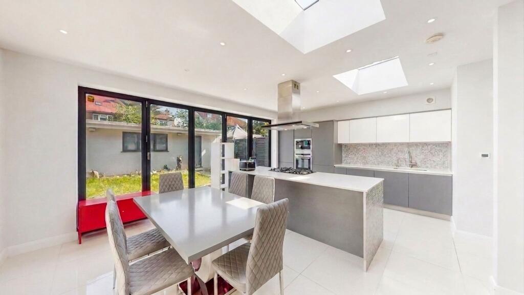 5 bed Semi Detached for rent in London. From Black katz - West Hampstead