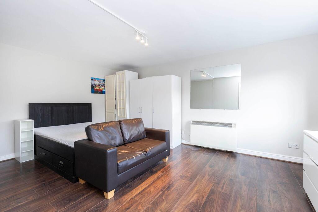 4 bed Studio for rent in Willesden. From Black katz - West Hampstead 4 bed Studio for rent in Willesden. From Black katz - West Hampstead