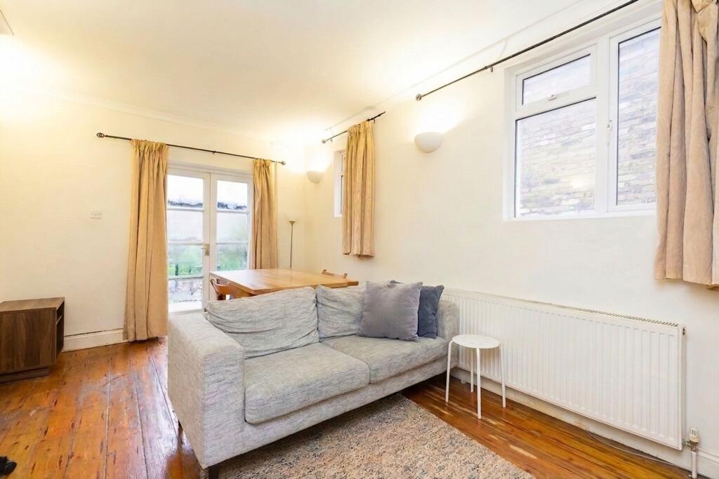 2 bed 1st Floor Flat for rent in London. From Black katz - West Hampstead