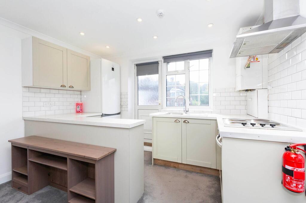 1 bed 1st Floor Flat for rent in London. From Black katz - West Hampstead
