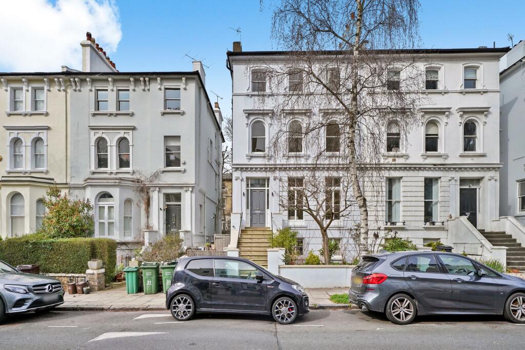 2 bed 1st Floor Flat for rent in London. From Black katz - West Hampstead