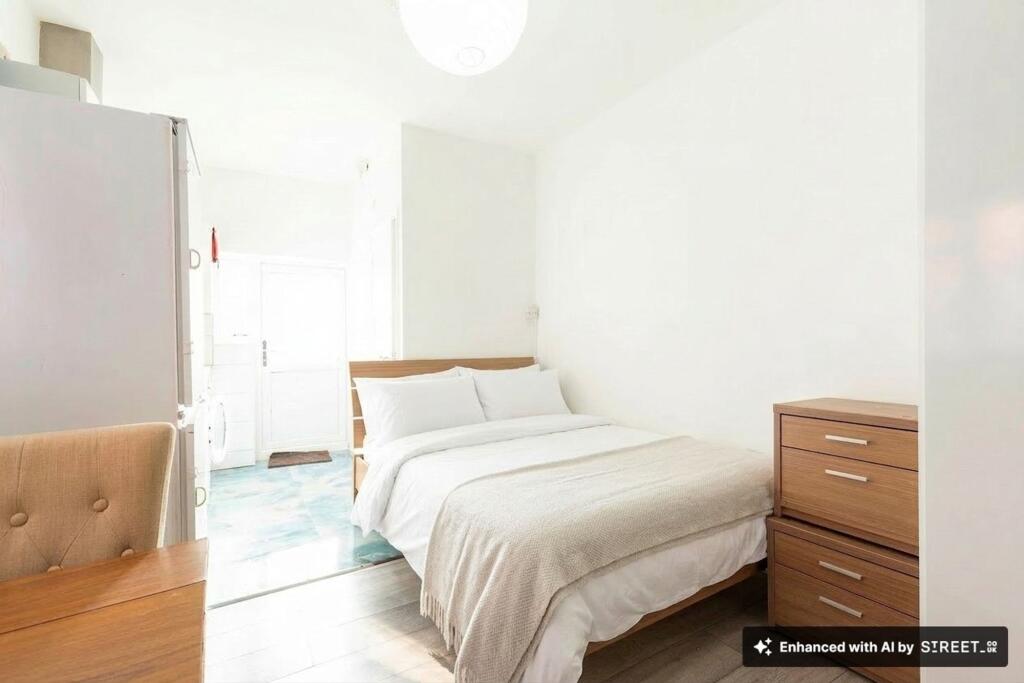 0 bed Studio for rent in Willesden. From Black katz - West Hampstead
