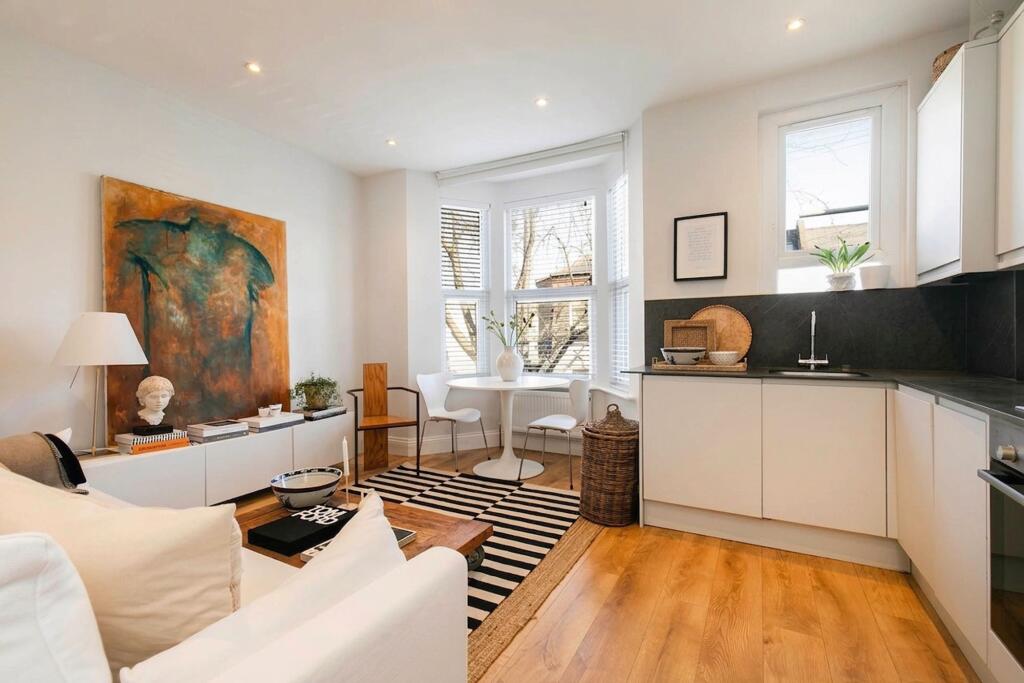 2 bed 1st Floor Flat for rent in Willesden. From Black katz - West Hampstead 2 bed 1st Floor Flat for rent in Willesden. From Black katz - West Hampstead