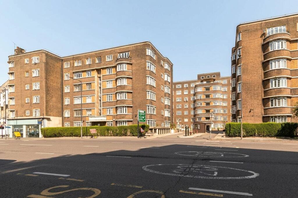 2 bed 1st Floor Flat for rent in Hampstead. From Black katz - West Hampstead