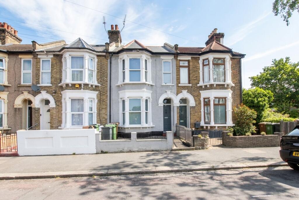5 bed Not Specified for rent in Wanstead. From Knight Bishop