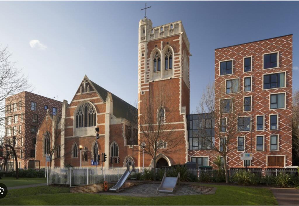 1 bed 1st Floor Flat for rent in Bow. From Knight Bishop
