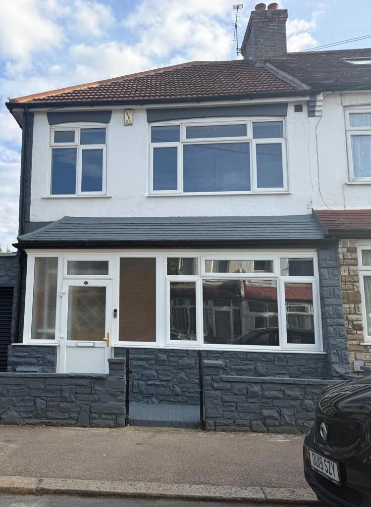 3 bed End of Terrace for rent in London. From Knight Bishop 3 bed End of Terrace for rent in London. From Knight Bishop