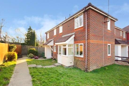 1 bed End Terraced House for rent in Faygate. From Knights Estate Agents - Crawley