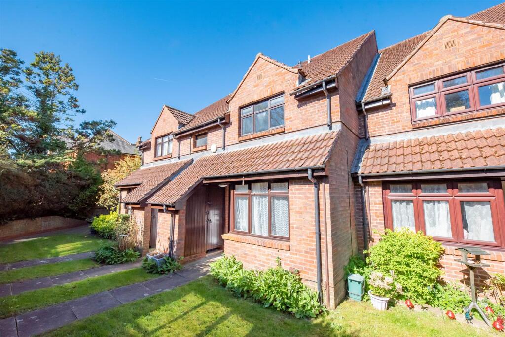 1 bed Apartment for rent in Camberley. From Knights Property Services - Camberley