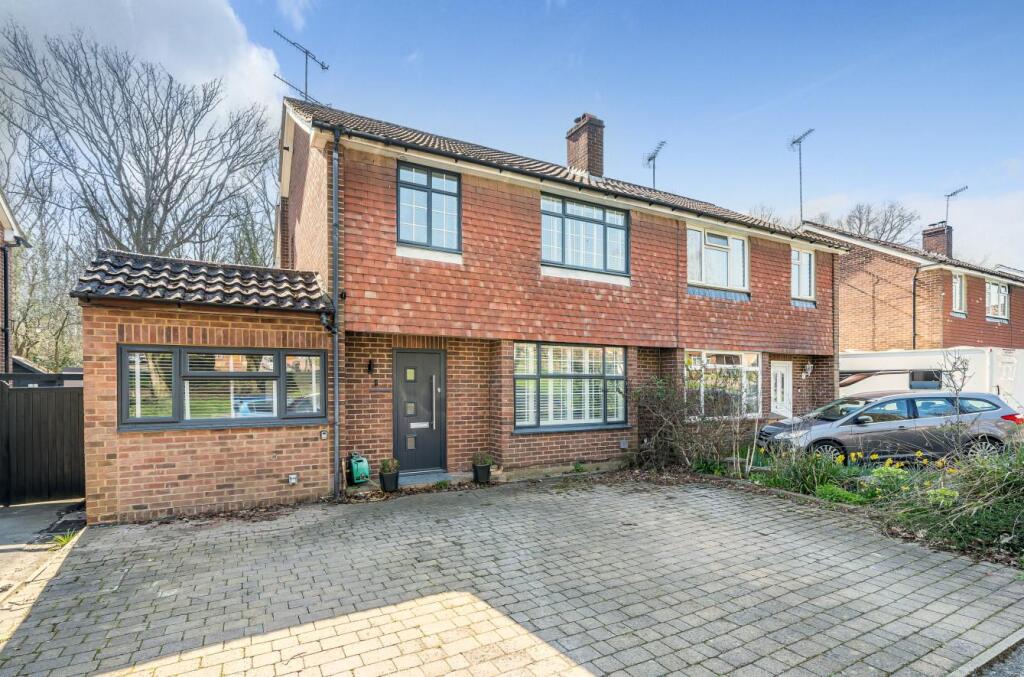 3 bed Semi Detached for rent in Aldershot. From Knights Property Services - Camberley