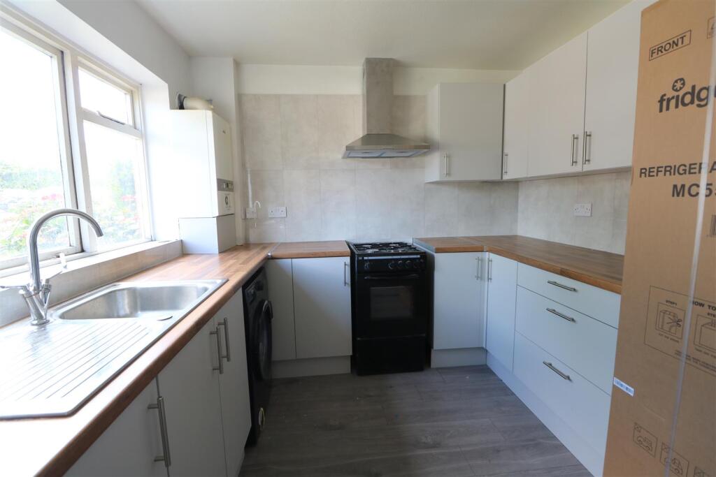 3 bed Mid Terraced House for rent in Camberley. From Knights Property Services - Camberley