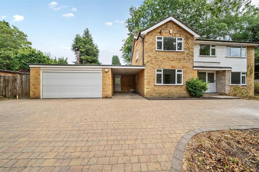 5 bed Detached for rent in Camberley. From Knights Property Services - Camberley