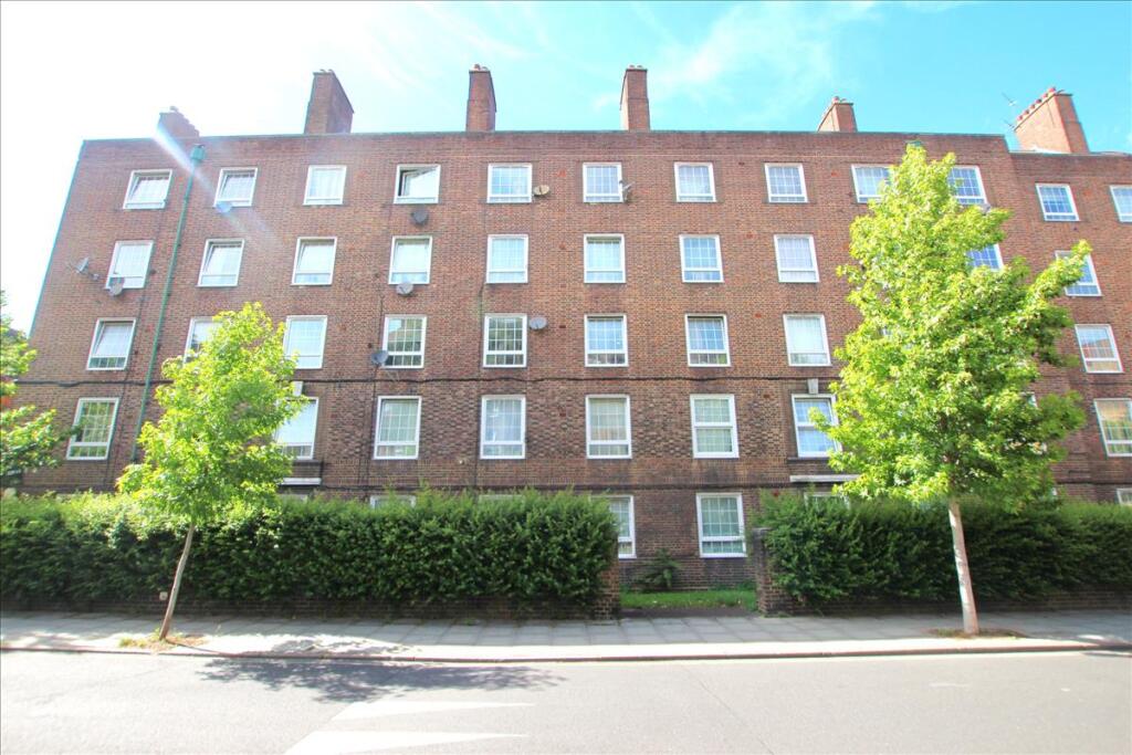 1 bed 1st Floor Flat for rent in London. From Knights Residential