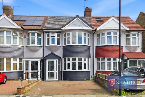 3 bed Mid Terraced House for rent in Waltham Cross. From Knights Residential