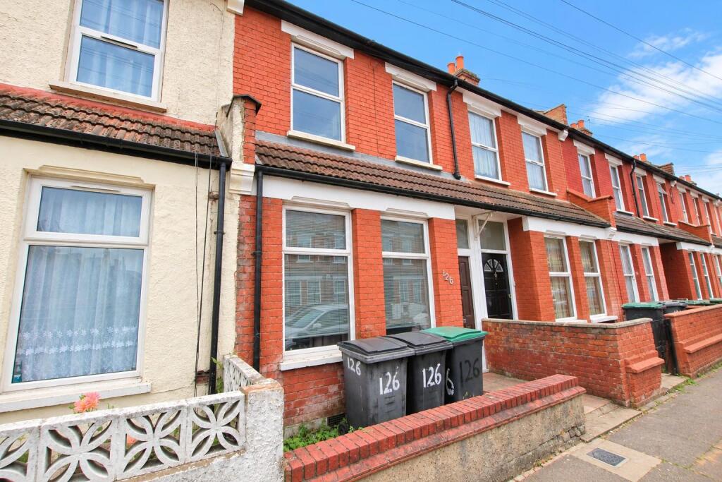 4 bed Detached for rent in London. From Knights Residential