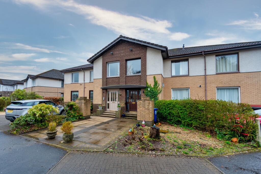 3 bed 1st Floor Flat for rent in Bearsden. From Clyde Property - Westend - Lettings