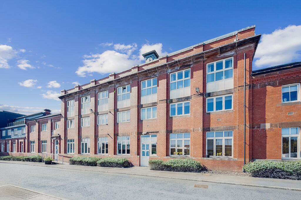 1 bed 1st Floor Flat for rent in Bearsden. From Clyde Property - Westend - Lettings