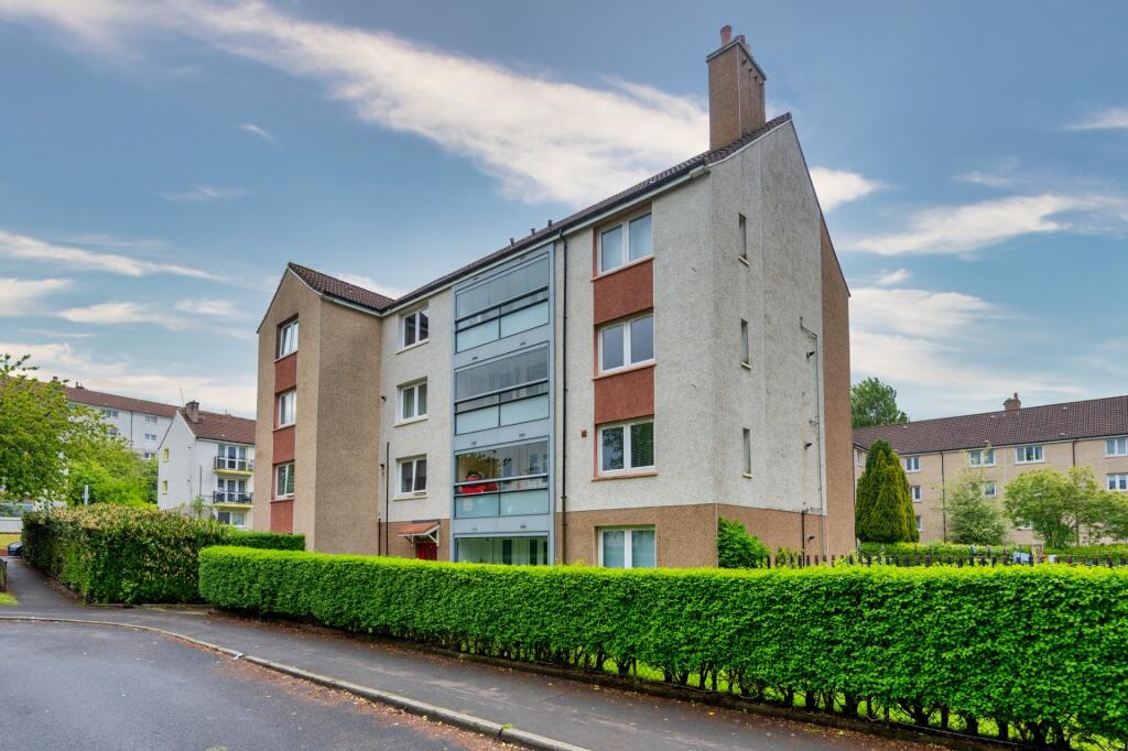 2 bed 1st Floor Flat for rent in Bishopbriggs. From Clyde Property - Westend - Lettings