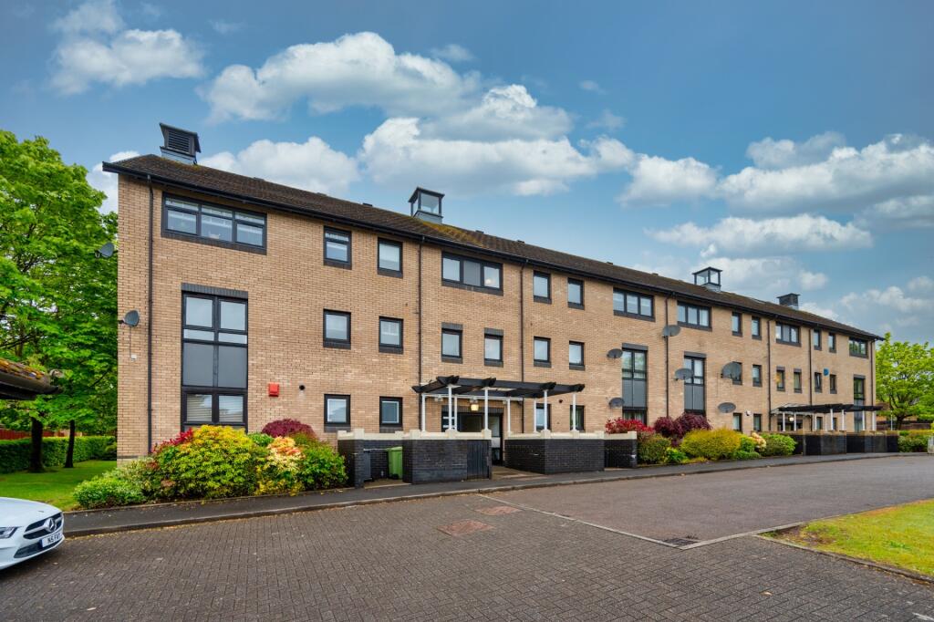 2 bed 1st Floor Flat for rent in Milngavie. From Clyde Property - Westend - Lettings