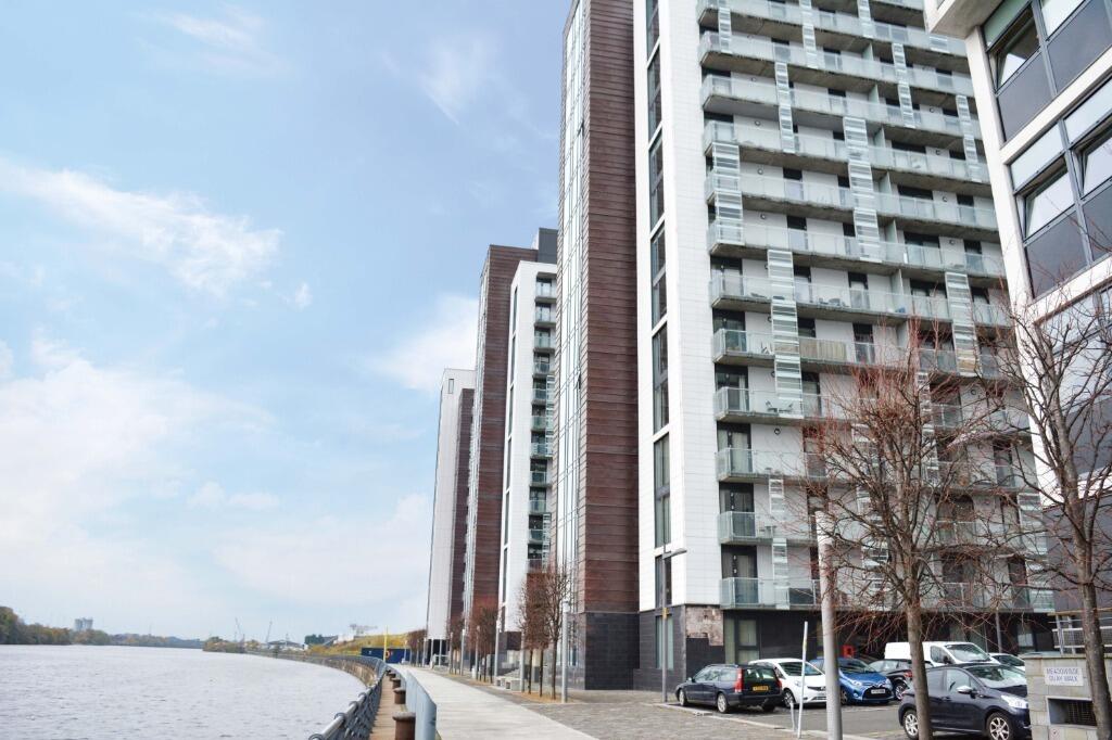 2 bed Apartment for rent in Renfrew. From Clyde Property - Westend - Lettings
