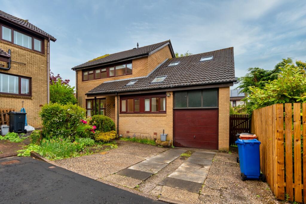 4 bed Detached for rent in Bearsden. From Clyde Property - Westend - Lettings 4 bed Detached for rent in Bearsden. From Clyde Property - Westend - Lettings