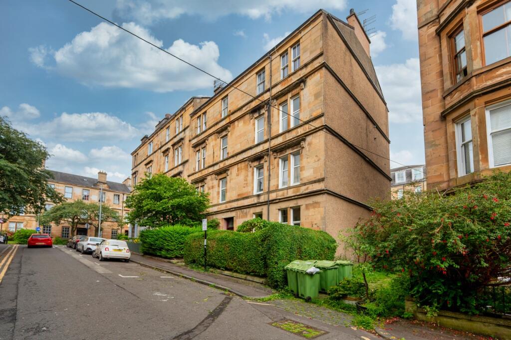 2 bed 1st Floor Flat for rent in Glasgow. From Clyde Property - Westend - Lettings