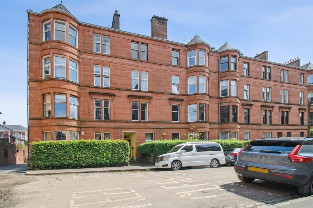 3 bed 1st Floor Flat for rent in Glasgow. From Clyde Property - Westend - Lettings