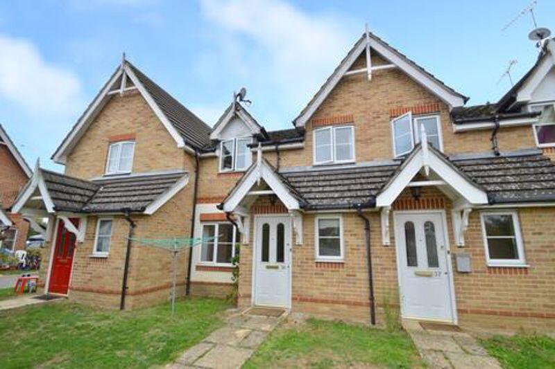 2 bed Mid Terraced House for rent in Slough. From Langhams Estate Agents - Slough