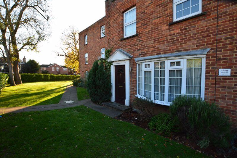 3 bed Mid Terraced House for rent in Slough. From Langhams Estate Agents - Slough