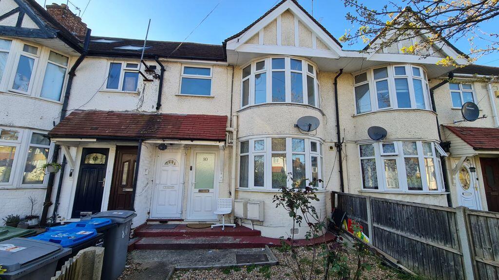 1 bed Detached for rent in Willesden. From Langhams Estate Agents - Slough