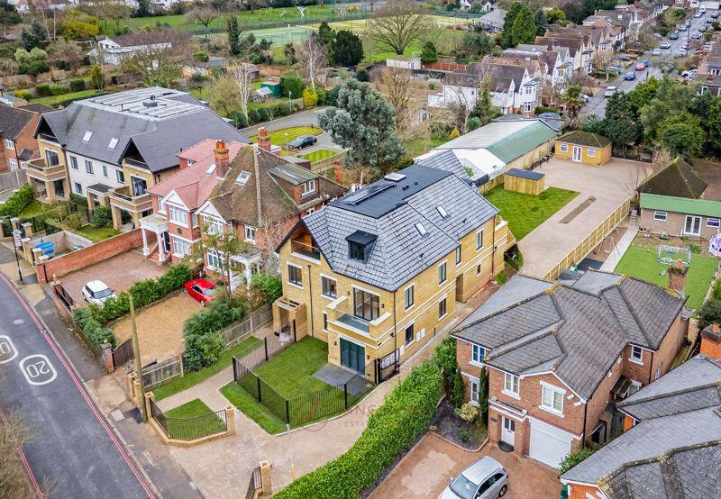2 bed Apartment for rent in Isleworth. From Langhams Estate Agents - Slough
