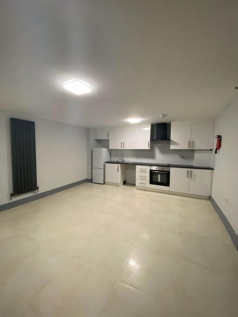 2 bed 1st Floor Flat for rent in Reading. From Langhams Estate Agents - Slough 2 bed 1st Floor Flat for rent in Reading. From Langhams Estate Agents - Slough