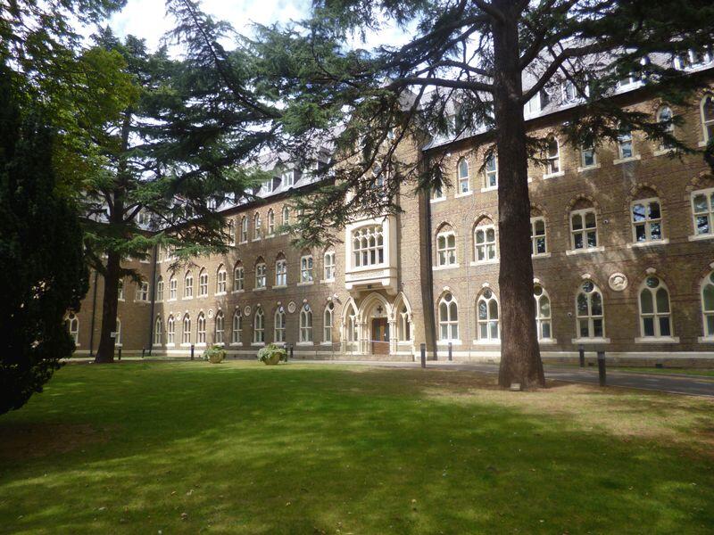 2 bed 1st Floor Flat for rent in Isleworth. From Langhams Estate Agents - Slough