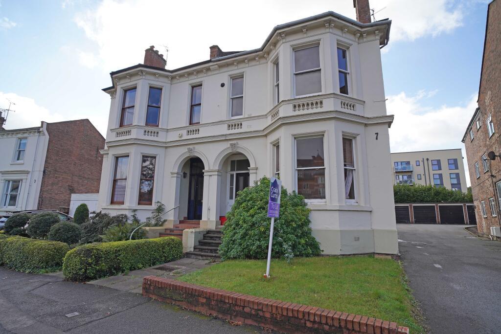 3 bed Apartment for rent in Whitnash. From Crabb Curtis Property Services - Leamington Spa