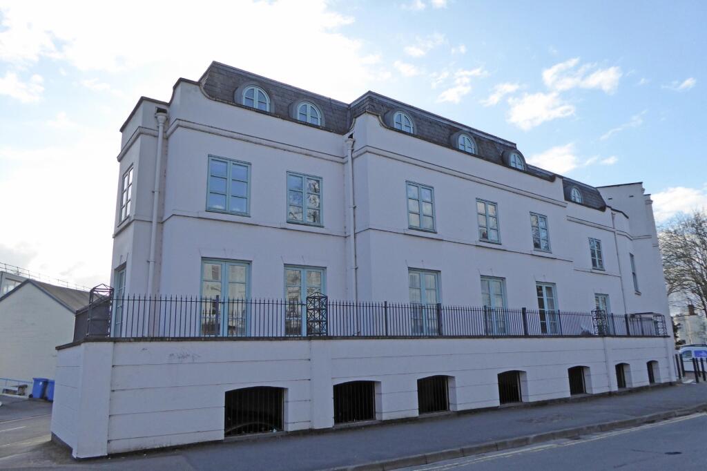 2 bed Apartment for rent in Royal Leamington Spa. From Crabb Curtis Property Services - Leamington Spa 2 bed Apartment for rent in Royal Leamington Spa. From Crabb Curtis Property Services - Leamington Spa