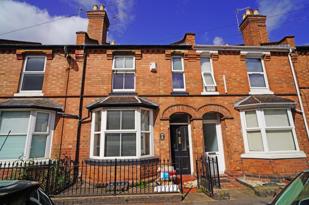 2 bed Mid Terraced House for rent in Whitnash. From Crabb Curtis Property Services - Leamington Spa