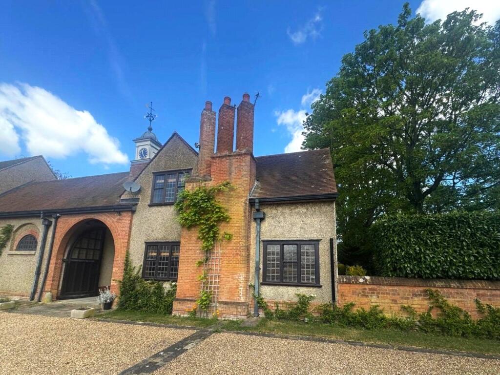 2 bed Detached for rent in Warwick. From Crabb Curtis Property Services - Leamington Spa 2 bed Detached for rent in Warwick. From Crabb Curtis Property Services - Leamington Spa
