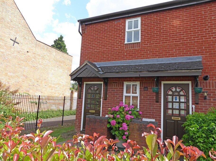 2 bed Apartment for rent in Whitnash. From Crabb Curtis Property Services - Leamington Spa