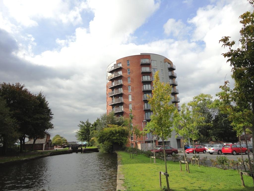 2 bed Apartment for rent in Manchester. From Fozard Properties Ltd - Upton